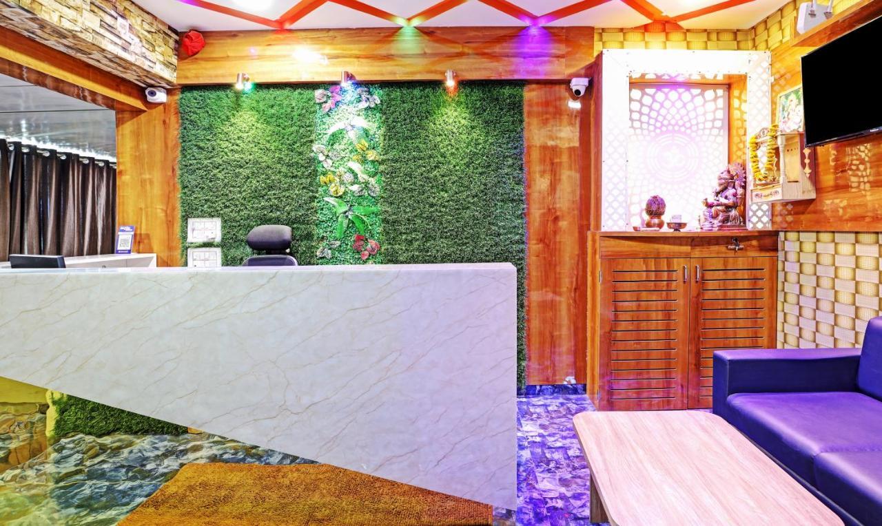 Itsy Hotels Rk Palace Vadodara Exterior foto