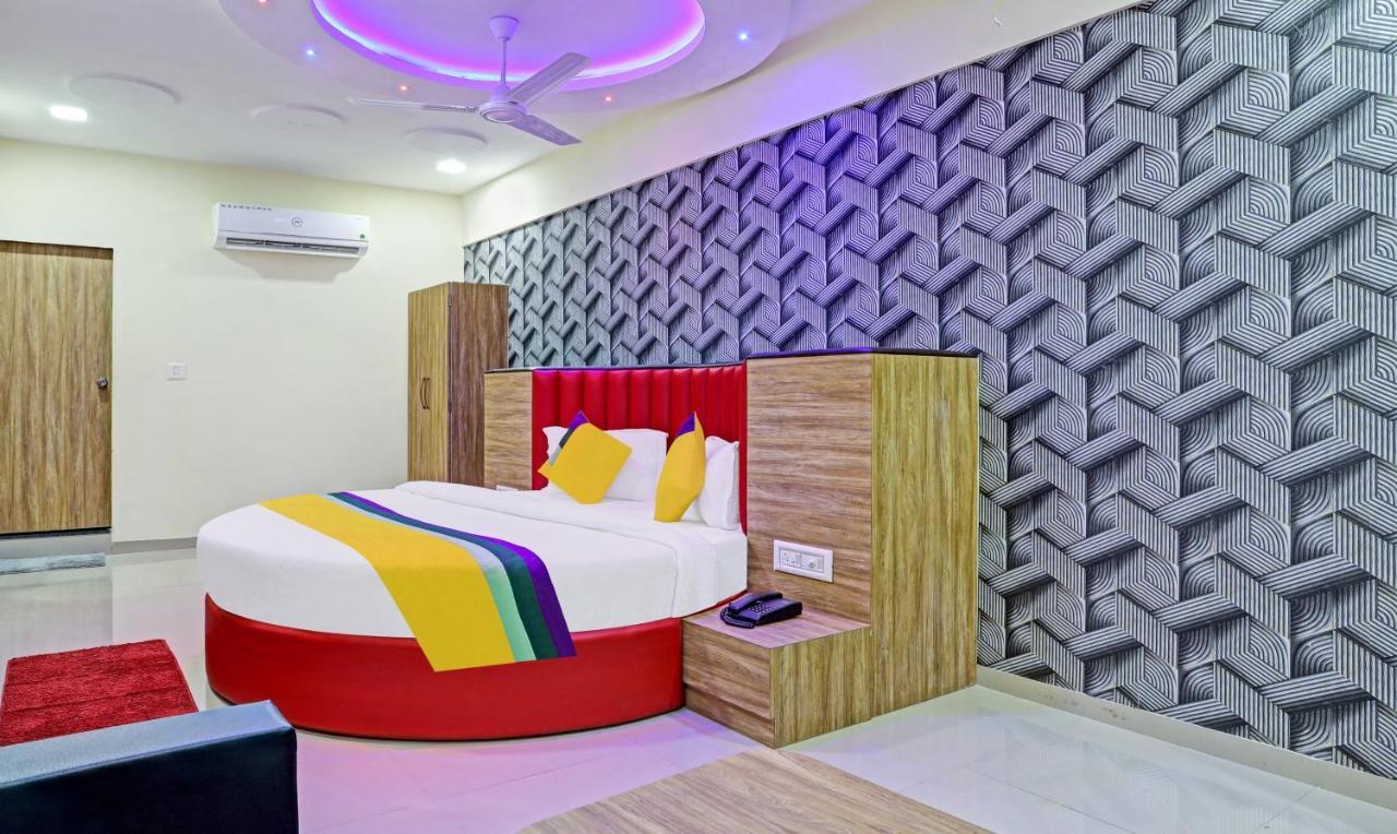 Itsy Hotels Rk Palace Vadodara Exterior foto